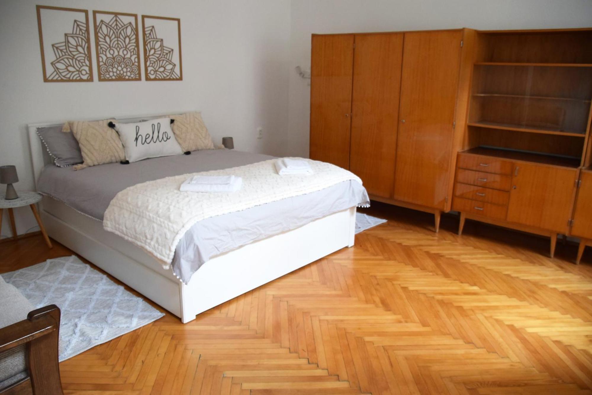 Hi!5 Spacious Apartment Budapest Palotanegyed Екстериор снимка